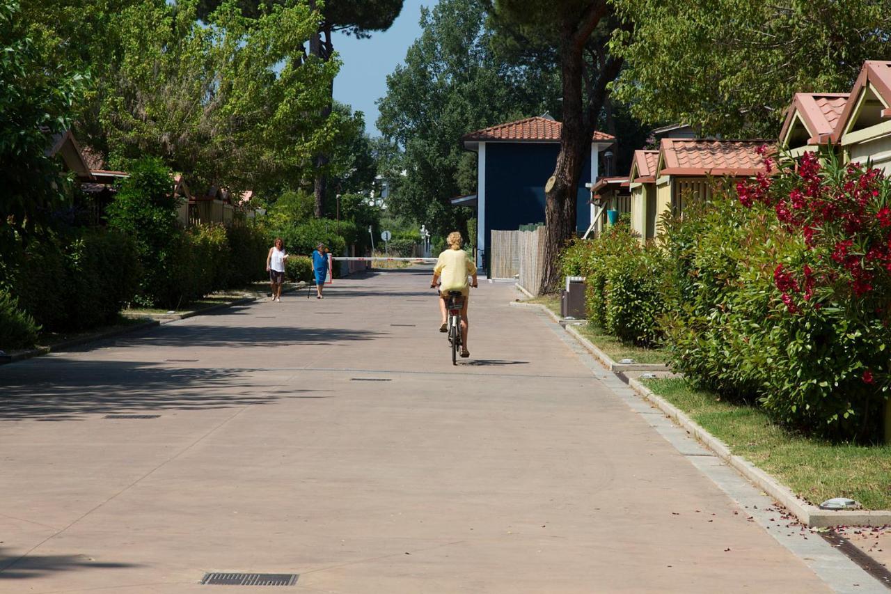 Camping Versilia Mare Lido di Camaiore Exterior foto